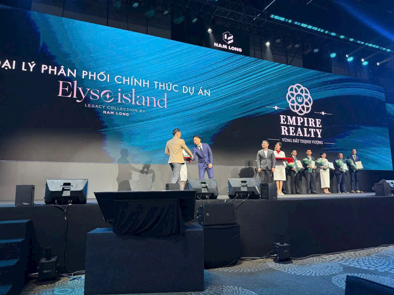 Empire Relty đại lý F1 phân phối Elys island